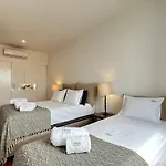 The Canary - Spacious At Downtown With Views Apartament *